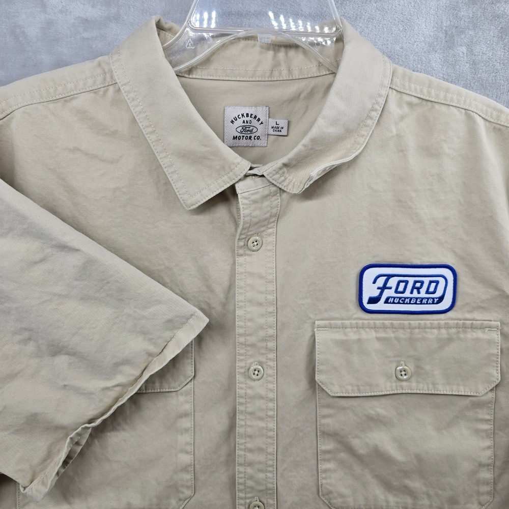 Huckberry x Ford Size Large Khaki Cotton Short Sleeve Work Shirt Patch‎